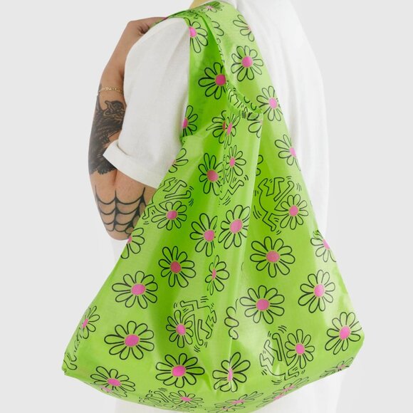 NWT Standard Baggu - Keith Haring Hearts - Picture 3 of 4